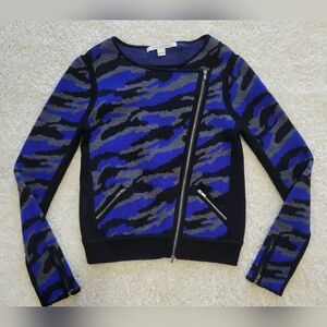 Diane Von Furstenberg wool blend blue, black & grey sweater w/zipper details